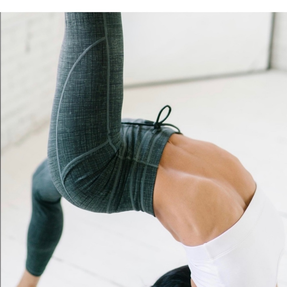 Zyia Patterned Leggings - Picture 10 of 10